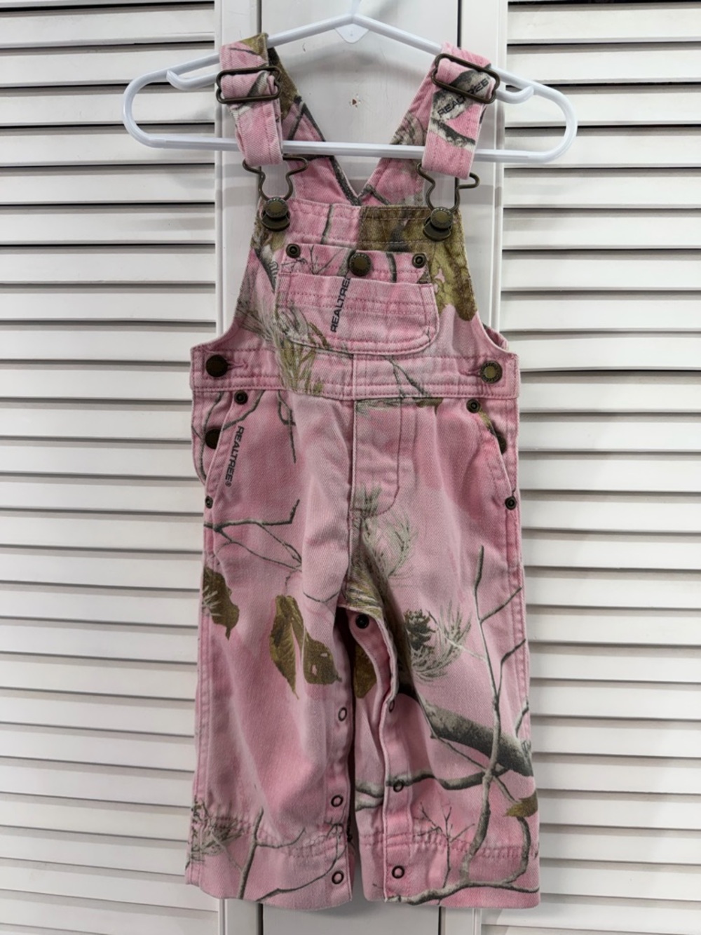 Cabela's size 6M Pink realtree Camouflage Kids Overalls with Olive Accents